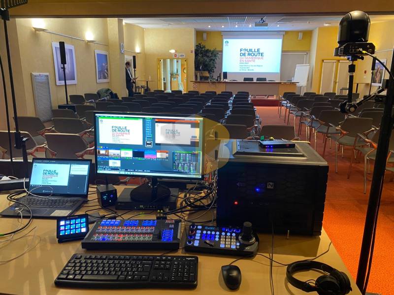 Prestataire technique pour la location et l'installation de matériel de visio conférence et livestreaming pour votre séminaire ou congrès à Lyon